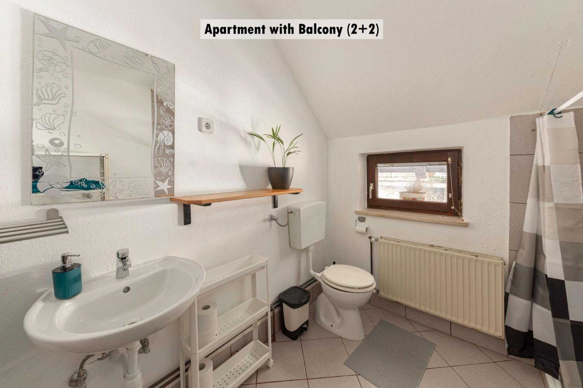 Apartments Farm House Uric Jesenice Eksteriør billede
