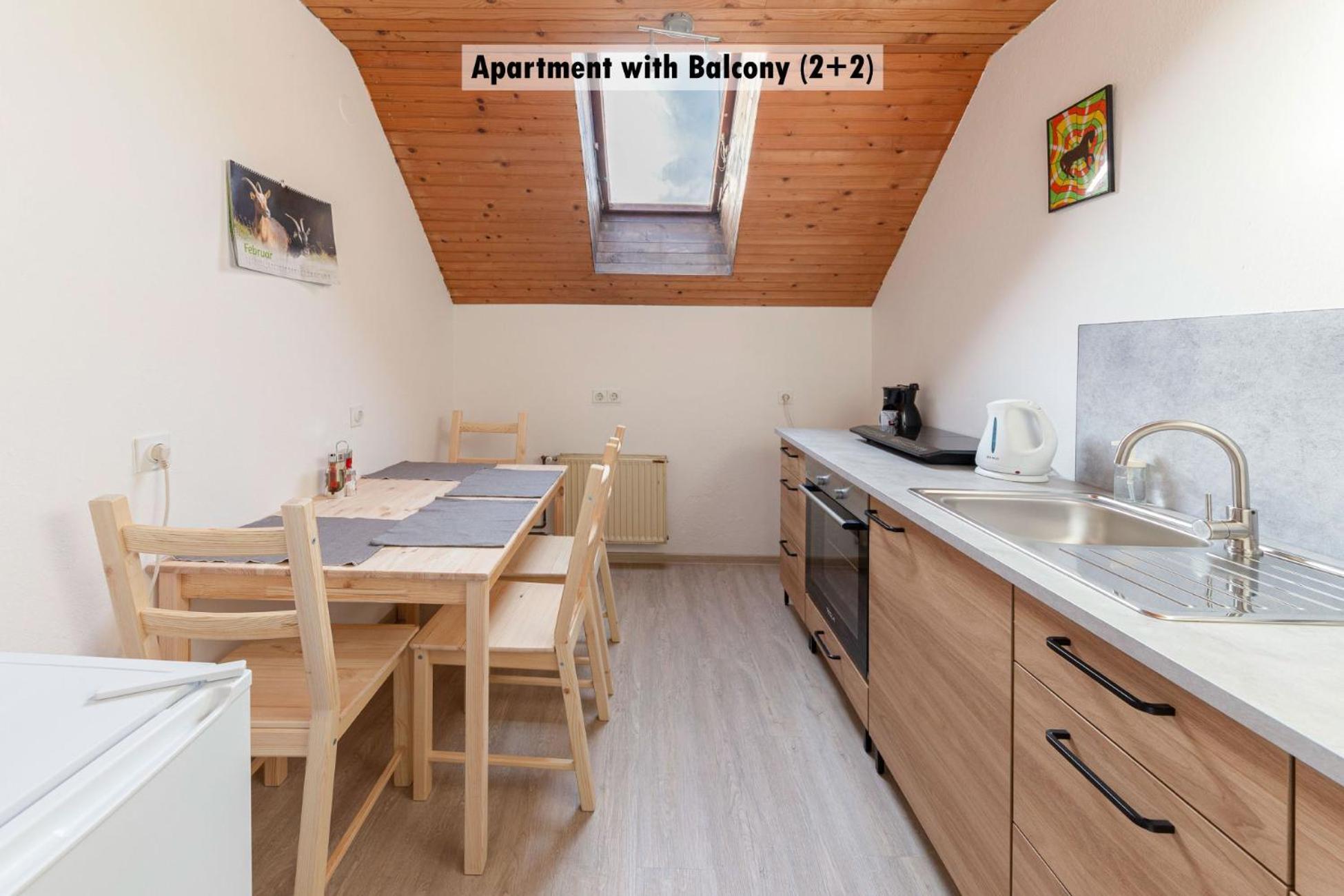 Apartments Farm House Uric Jesenice Eksteriør billede