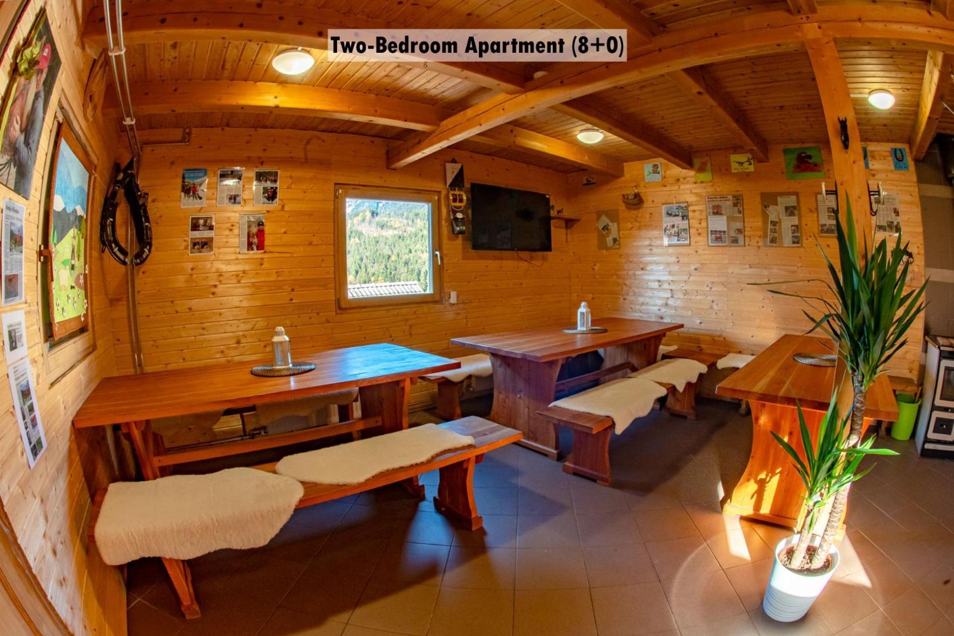 Apartments Farm House Uric Jesenice Eksteriør billede