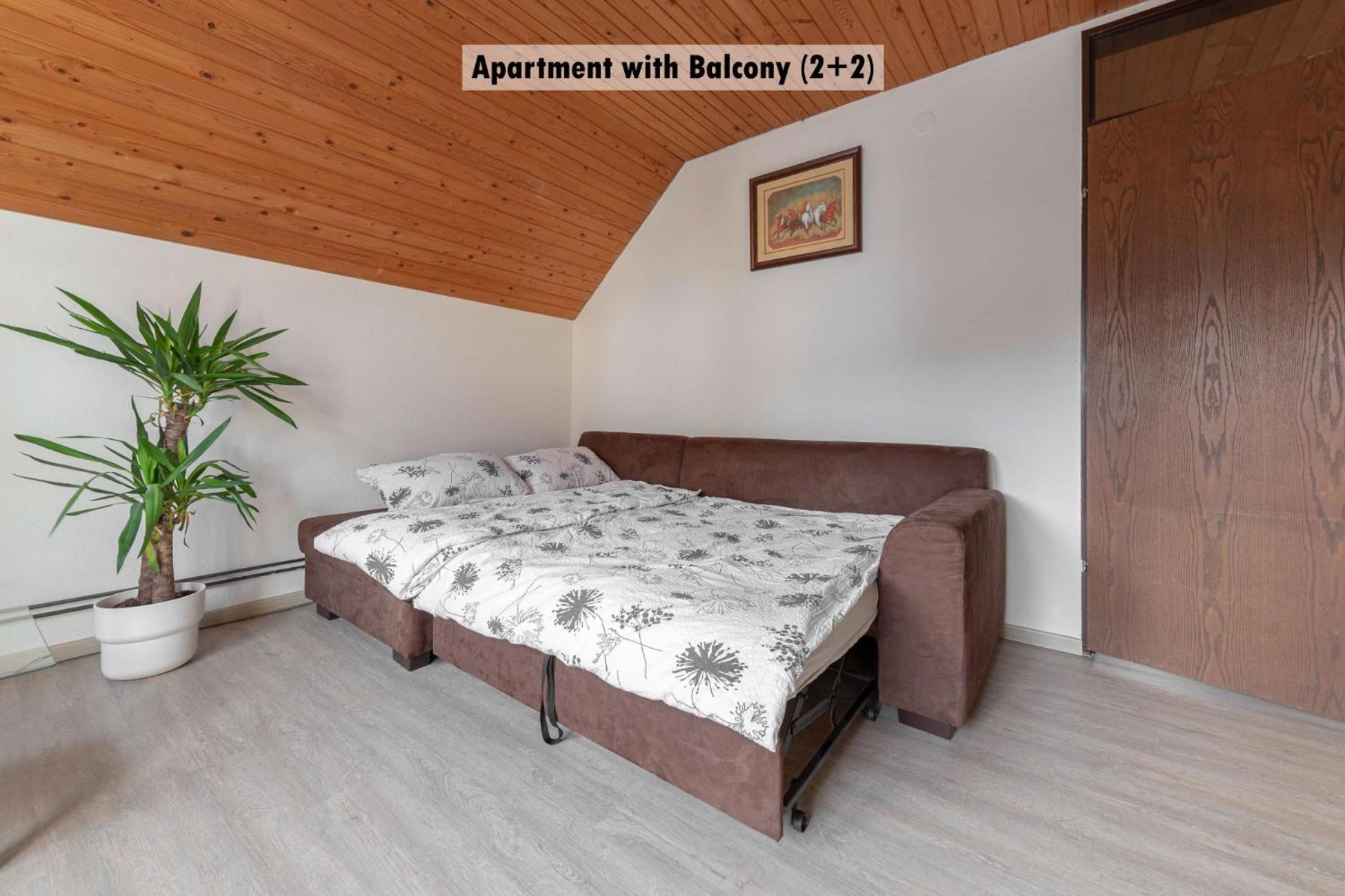 Apartments Farm House Uric Jesenice Eksteriør billede